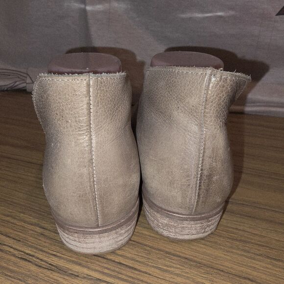 FREE PEOPLE ROYALE Sz 7.5 Brown Leather Bohemian Distressed Cut Out Ankle Boots - Picture 8 of 11